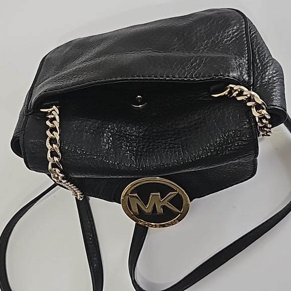 Michael Kors Small Black leather Crossbody MK Gold Logo, snap closure - Picture 6 of 10